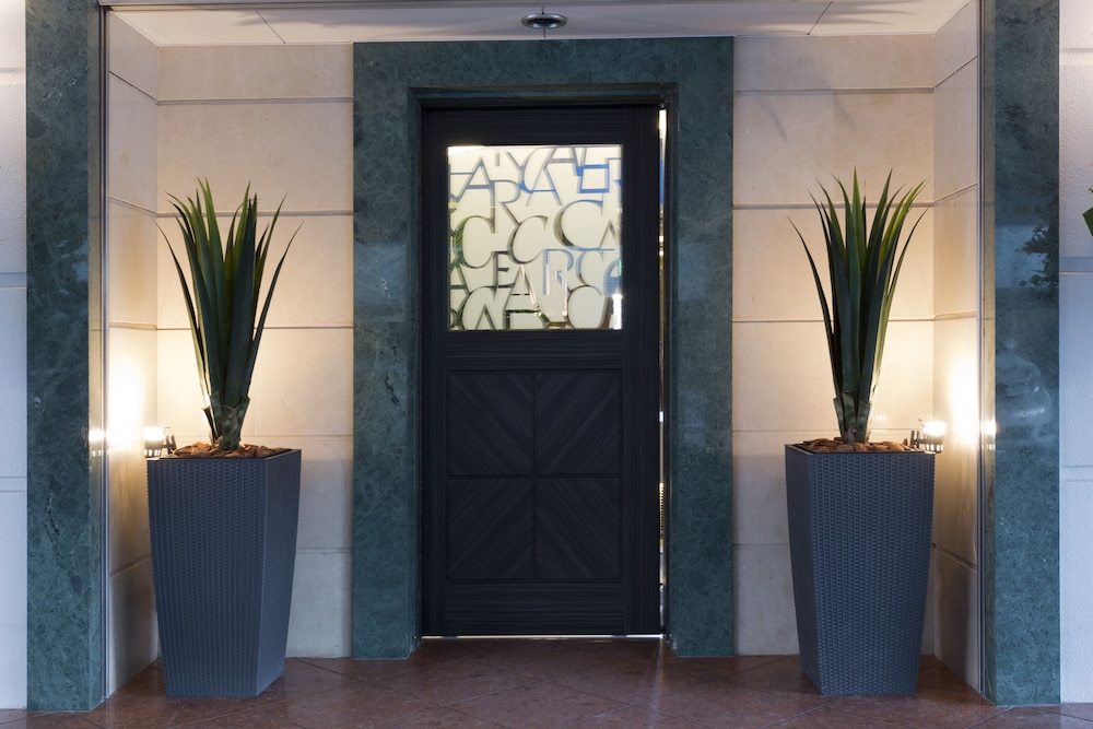 内部エントランス1 | ホテル ウォーターゲート 岡山 - 大人限定