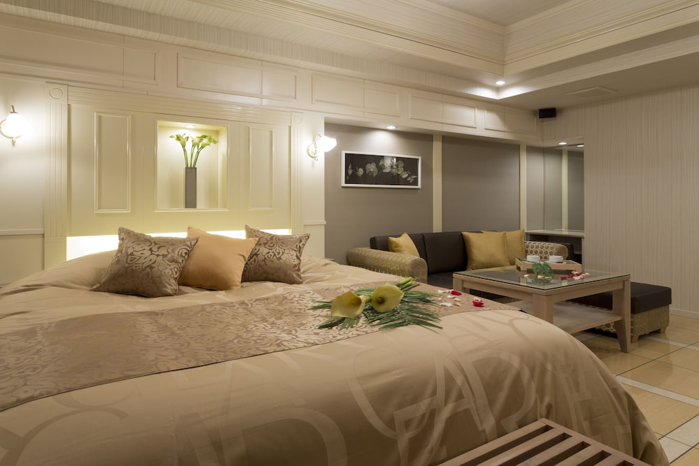 デラックス ダブル ルーム 客室3 | ホテル ウォーターゲート 岡山 - 大人限定