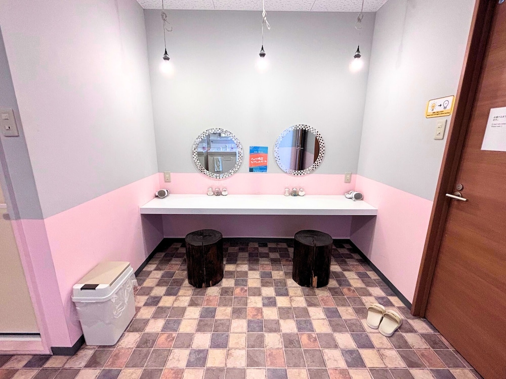 ダブルルーム バスルーム1 | MyPlace