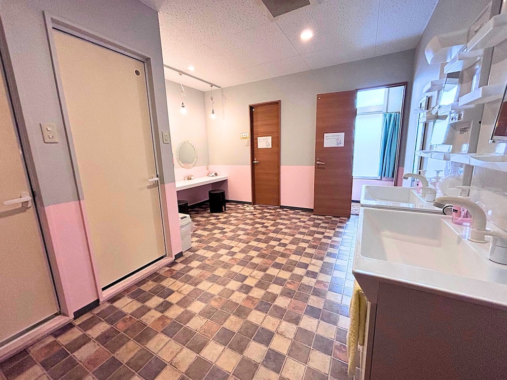 ダブルルーム バスルーム0 | MyPlace