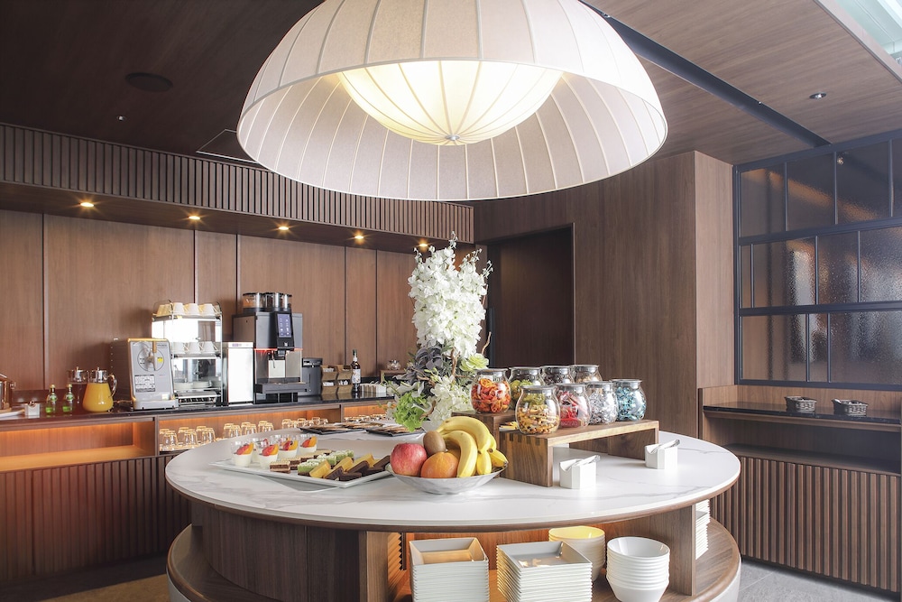 エグゼクティブルーム ダブル 禁煙 (39-41F)(朝食込/小学生未満は別途朝食料金有) エグゼクティブ ラウンジ1 | 東京ドームホテル