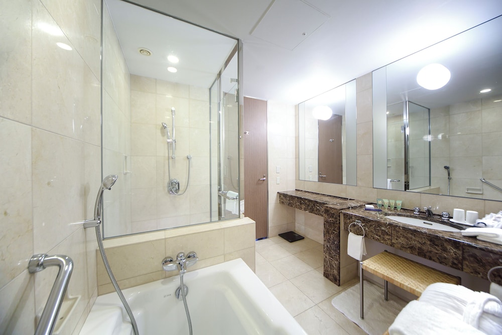 エグゼクティブスイート C 禁煙 (39-41F)(朝食込/小学生未満は別途朝食料金有) バスルーム0 | 東京ドームホテル