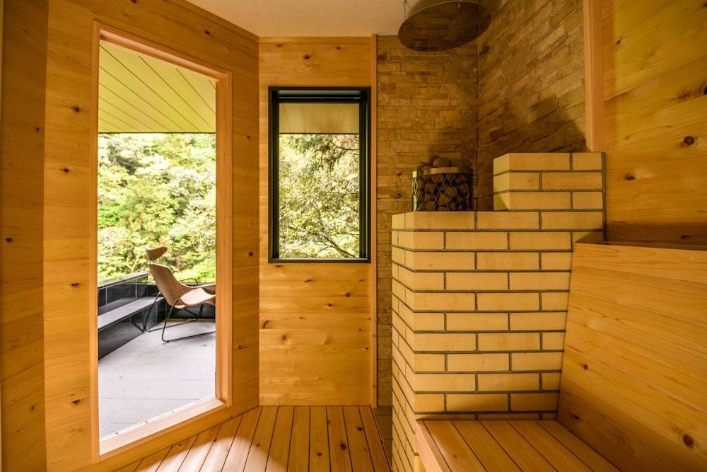 [渓流眺望] サウナ＆源泉露天風呂付特別室 (2023年新登場) バスルーム2 | 山中温泉 白鷺湯たわらや