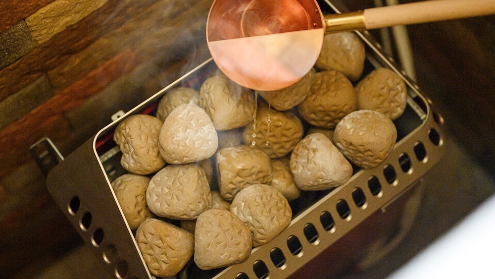 [渓流眺望]サウナ＆源泉露天風呂付き洋室ツイン(2025年誕生) バスルーム2 | 山中温泉 白鷺湯たわらや