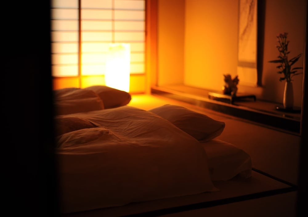 [山側眺望] 純和風客室 (和室12.5畳) (スタンダード) 客室4 | 山中温泉 白鷺湯たわらや