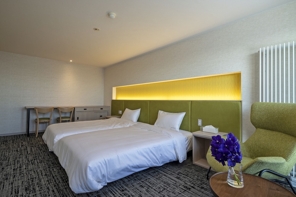 スタンダード ツインルーム 禁煙 レイクビュー 客室3 | HOTEL COCOA (ホテル ココア)