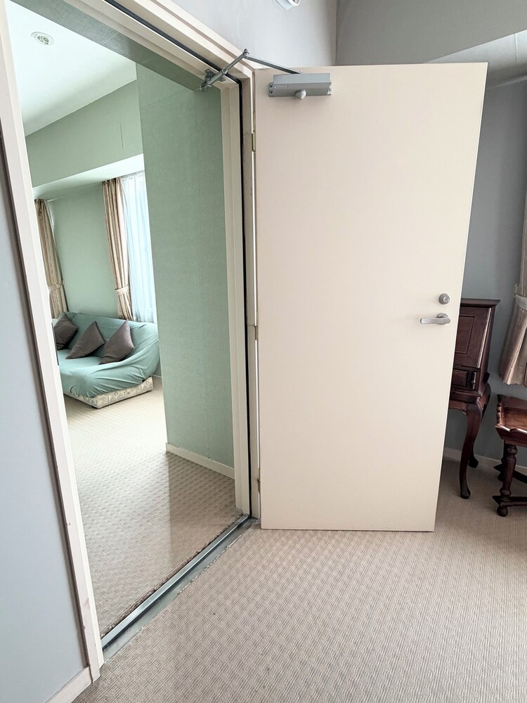 デラックス ツインルーム 客室4 | 湘南鎌倉クリスタルホテル