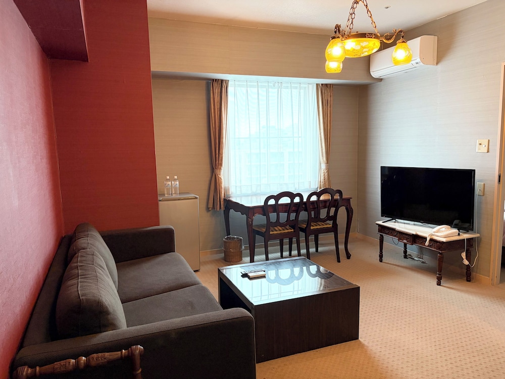 スイートツイン 客室1 | 湘南鎌倉クリスタルホテル