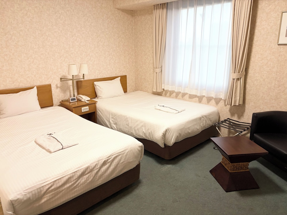 スタンダード ツインルーム | 湘南鎌倉クリスタルホテル