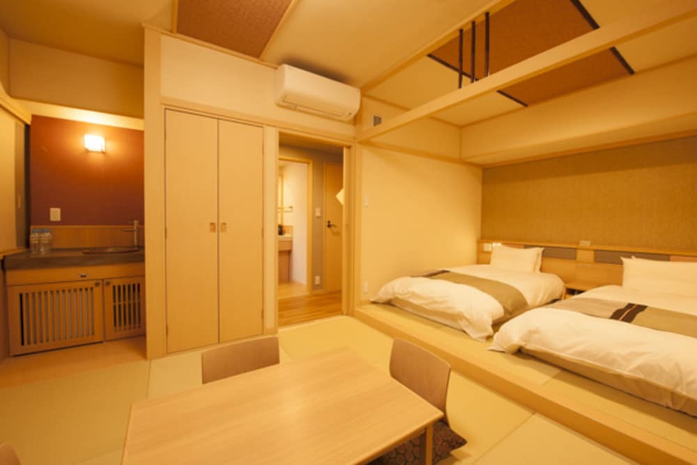 ファミリー ルーム 禁煙 客室2 | 天然温泉　境港　夕凪の湯　御宿　野乃（ドーミーインチェーン）