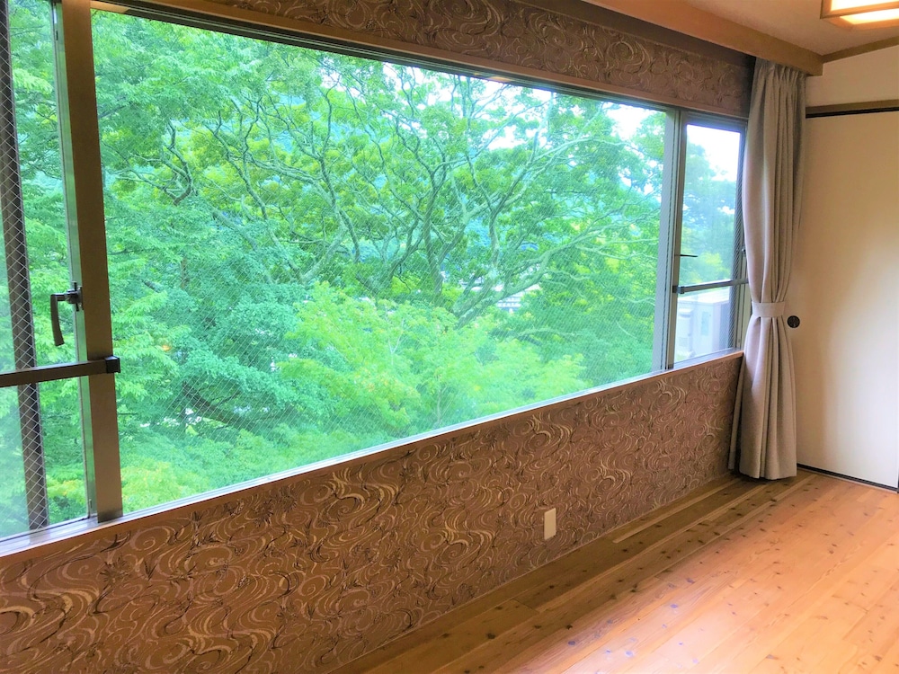 和室　スタンダード　２～４名利用　山側 部屋からの景観0 | ケイズハウス箱根