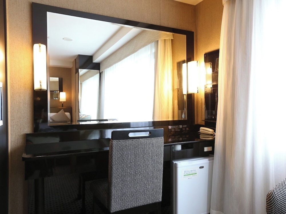 ツインルーム 禁煙 客室2 | アパホテル〈六本木駅前〉