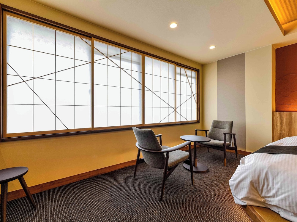 【和モダンルーム】ツイン　ダブルベッド×2台［44平米］禁煙 客室2 | 北陸 福井 あわら温泉 美松