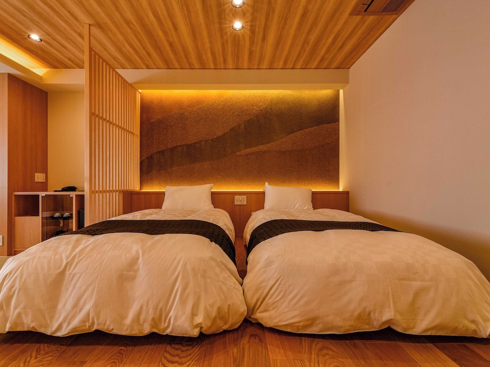 【和モダンルーム】ツイン　シングルベッド×2台［39平米］禁煙 客室11 | 北陸 福井 あわら温泉 美松