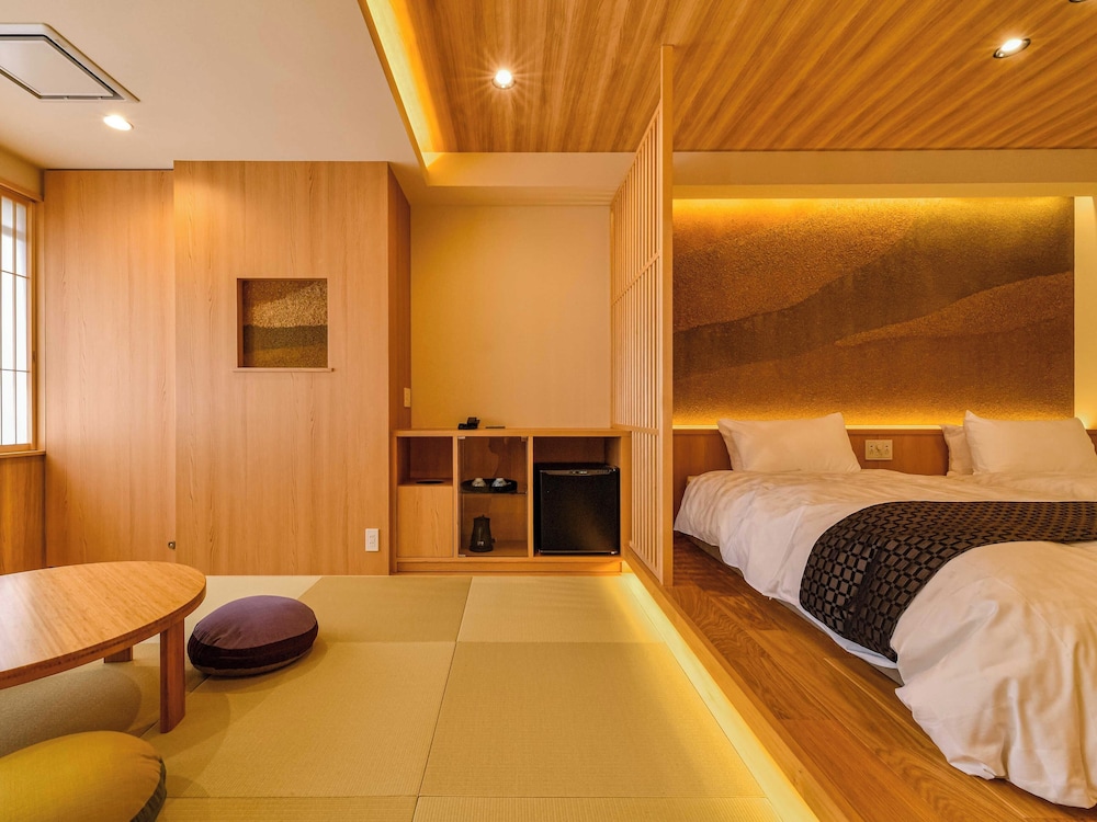 【和モダンルーム】ツイン　シングルベッド×2台［39平米］禁煙 客室13 | 北陸 福井 あわら温泉 美松