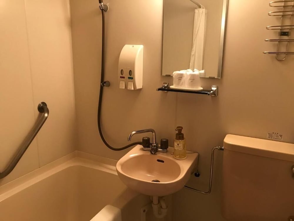 別館ツインルーム バスルーム0 | シェイクスピア ホテル