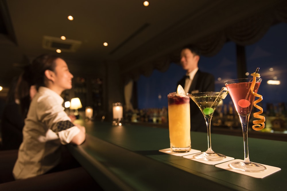 バー (施設内)1 | ホテルリステル猪苗代 本館