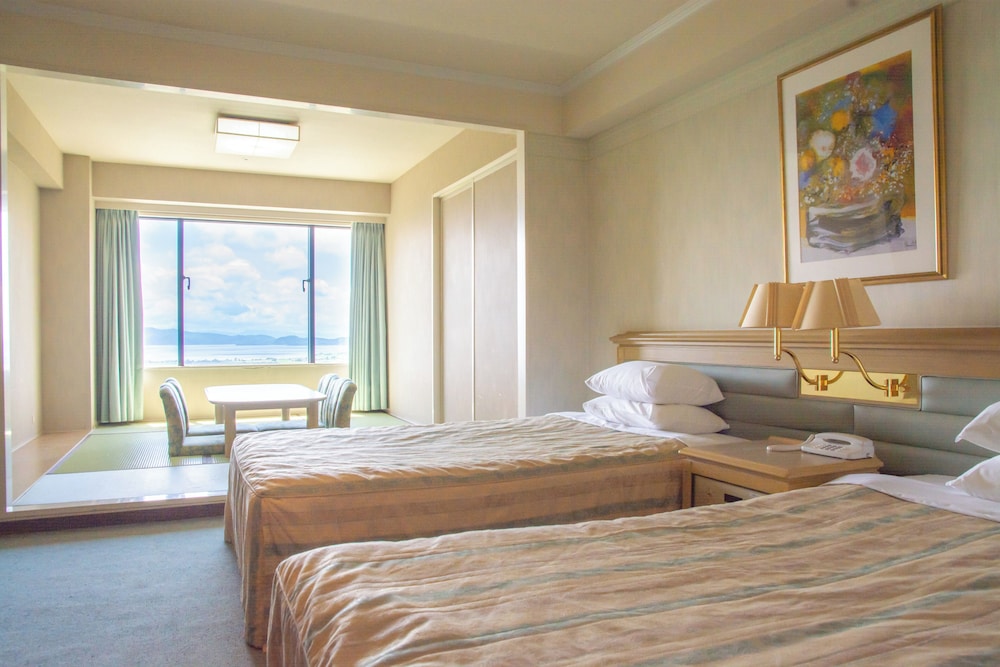 トラディショナル 4 人部屋 禁煙 | ホテルリステル猪苗代ウイングタワー