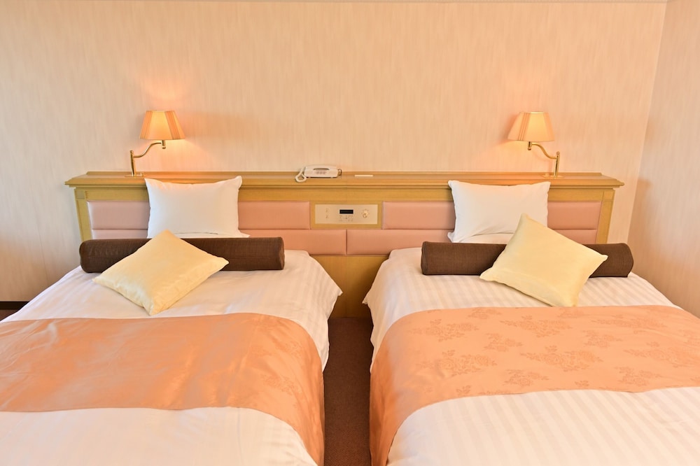 ラグジュアリー ツインルーム 禁煙 室内フィットネス設備0 | ホテルリステル猪苗代ウイングタワー