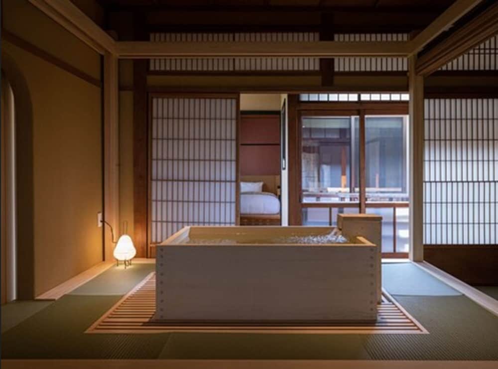 町屋スイートツイン 90平米 半露天風呂付き 禁煙 (12歳以下宿泊不可, 客室までに階段あり) バスルーム5 | Nazuna 京都二条城