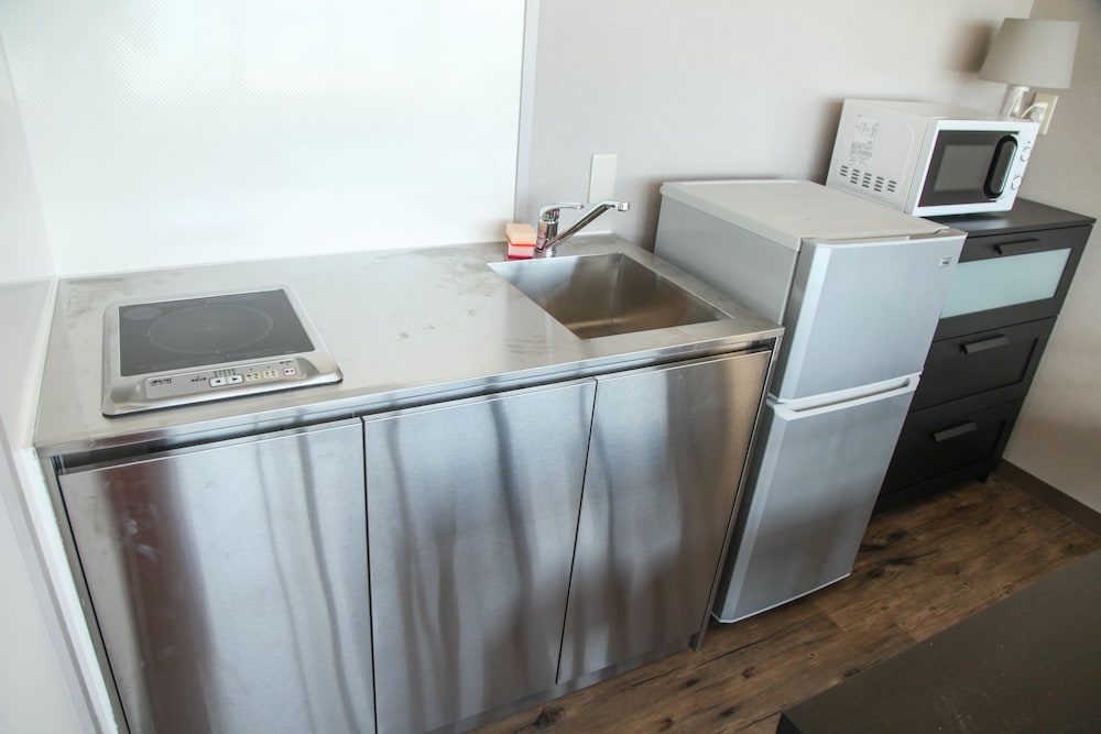 オーシャンビューコンドミニアム2階　ジャグジー付き R005 専用簡易キッチン0 | FIRST STREET 沖縄 読谷村オーシャンズ