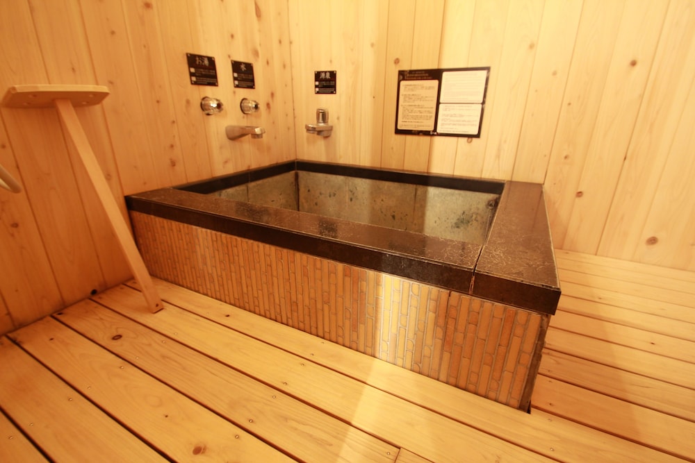 【3階2間】温泉付ツインルーム 客室1 | 石のや 伊豆長岡 (TKP Hotels & Resorts)