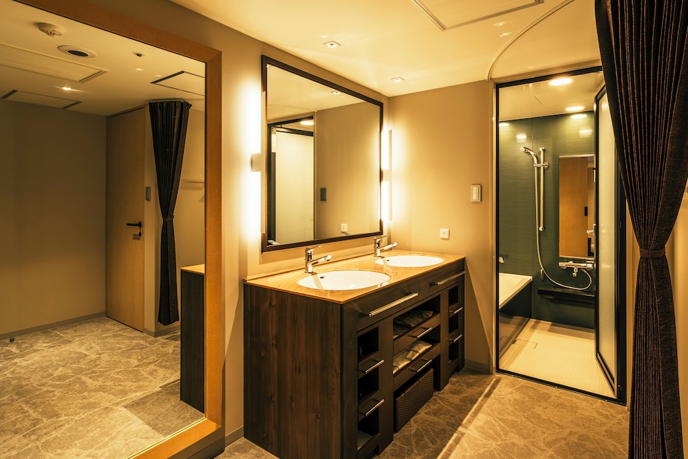 モダンジャパニーズルーム [禁煙] 大人の人数に応じてエキストラベッドをご用意いたします バスルーム1 | リッチモンドホテルプレミア東京スコーレ