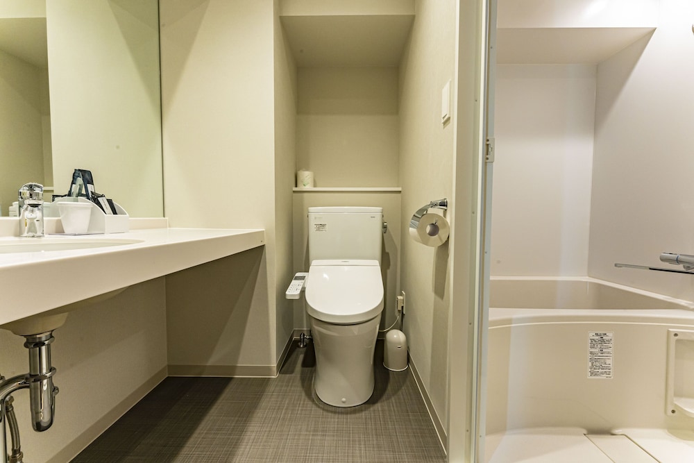 コンフォートセミダブルルーム 禁煙 (2名利用) バスルーム0 | CVS・BAY HOTEL