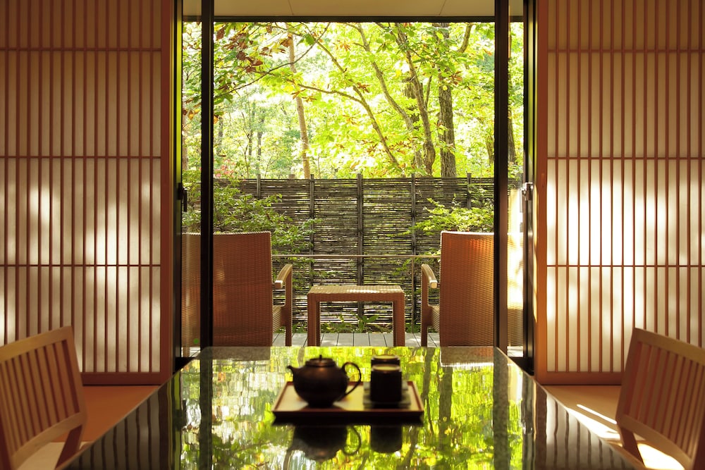 ガーデンスパスイート マウンテンビュー 客室5 | 竹泉荘 Chikusenso Onsen