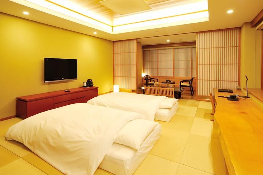 デラックスタタミ 客室1 | 竹泉荘 Chikusenso Onsen