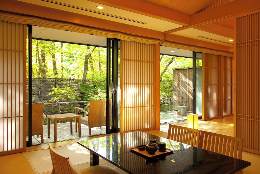ガーデンスパスイート マウンテンビュー | 竹泉荘 Chikusenso Onsen