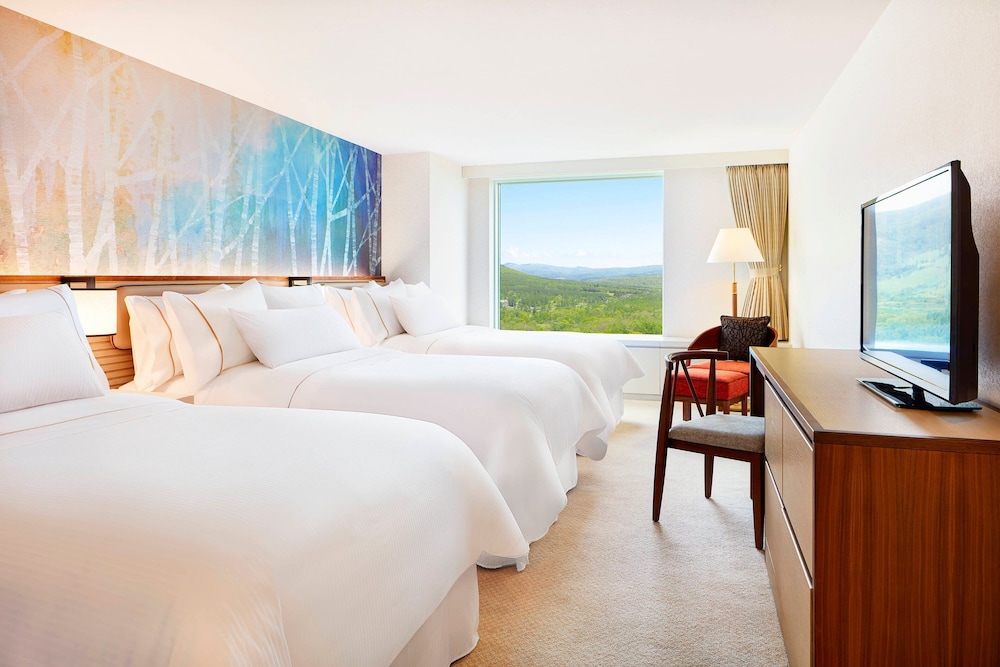 ラグジュアリー スイート 2 ベッドルーム (5 Singlebeds, Two Story) 客室5 | ウェスティン ルスツ リゾート