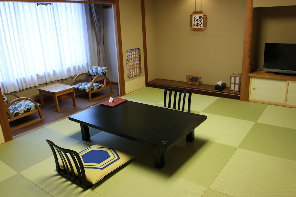 和室 山側 禁煙 | 小槌の宿 鶴亀大吉