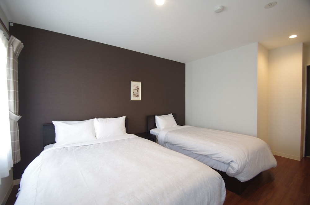 ツインC 客室1 | ホテル アイマーレ羽田