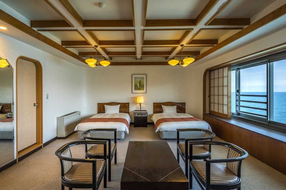 オーシャン デラックスツイン (禁煙) 客室2 | ホテル ニューアカオ