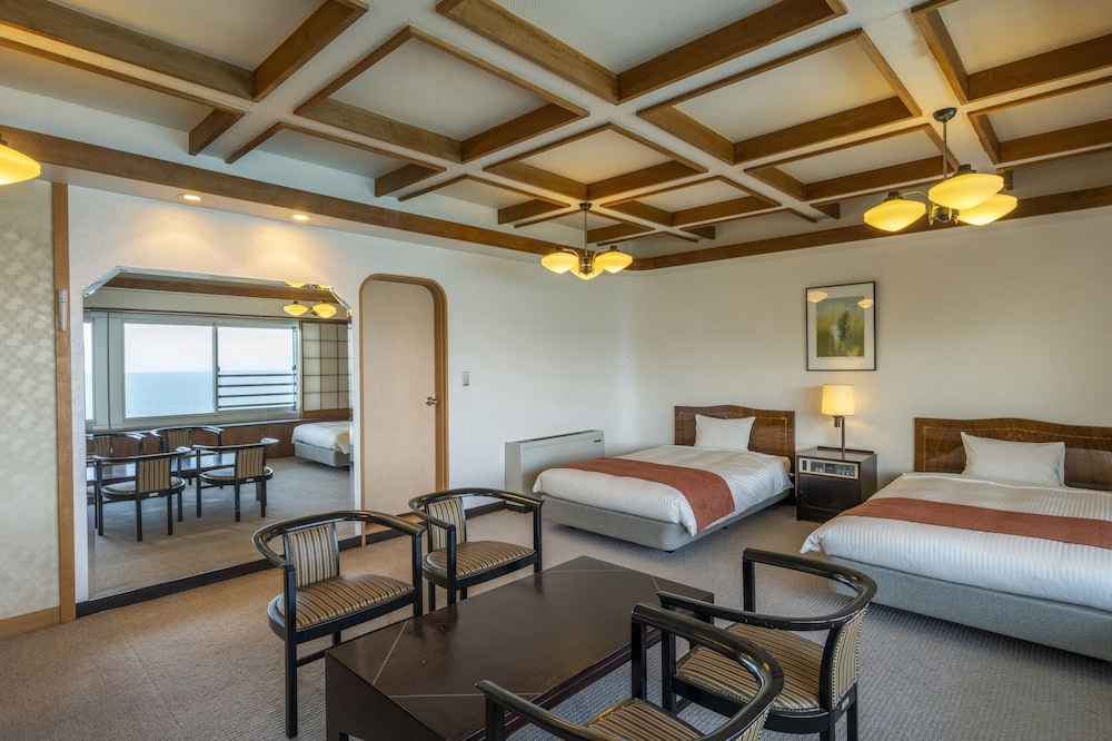 オーシャン デラックスツイン (禁煙) 客室1 | ホテル ニューアカオ