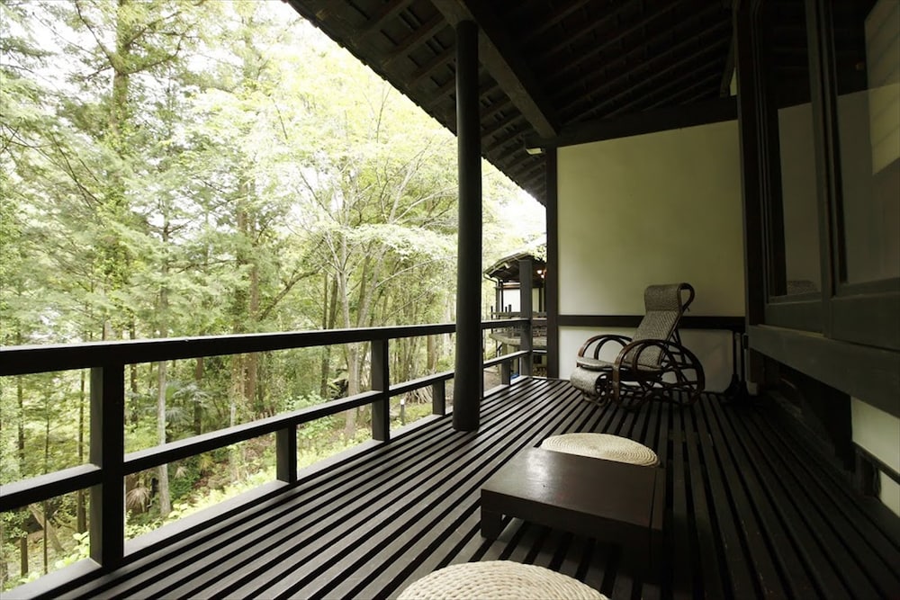 露天風呂付和室スイート バルコニー0 | はづ合掌