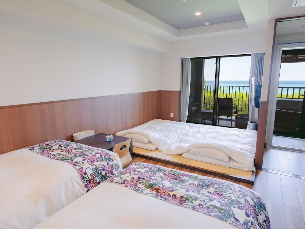 温泉露天風呂付/和洋室/オーシャンビュー 客室15 | 琉球温泉瀬長島ホテル