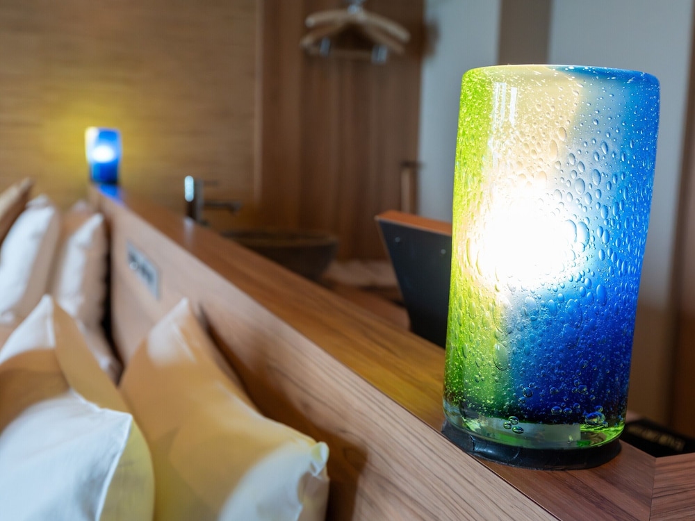 クラブフロア按司/温泉露天風呂/ツイン/オーシャンビュー 客室23 | 琉球温泉瀬長島ホテル