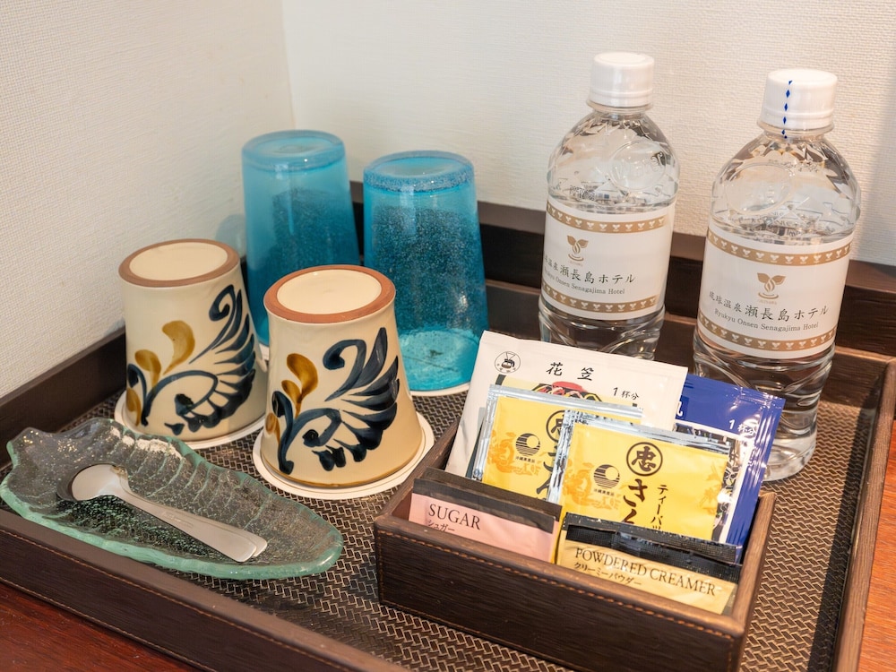 温泉露天風呂付/和洋室/オーシャンビュー 客室5 | 琉球温泉瀬長島ホテル