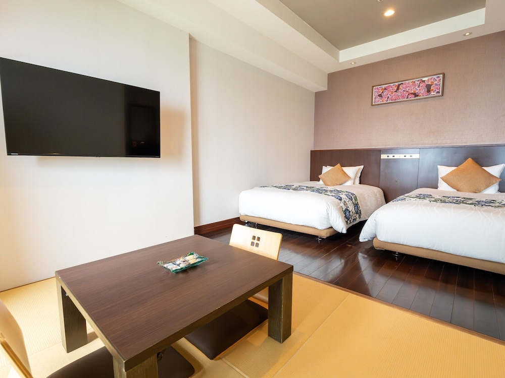 温泉露天風呂付/和洋室/オーシャンビュー 客室2 | 琉球温泉瀬長島ホテル