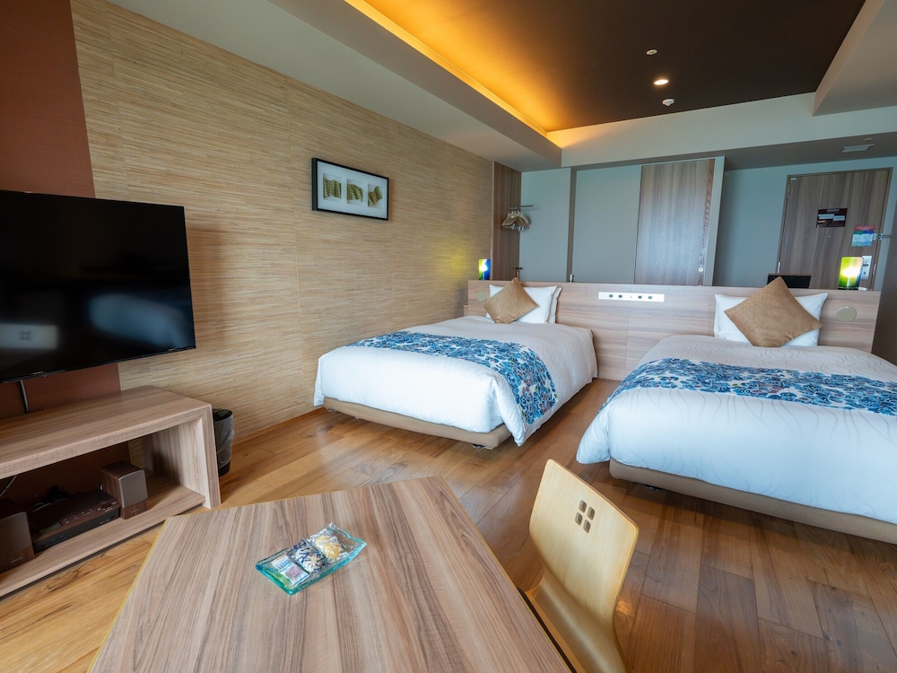 クラブフロア按司/温泉露天風呂/ツイン/オーシャンビュー 客室7 | 琉球温泉瀬長島ホテル