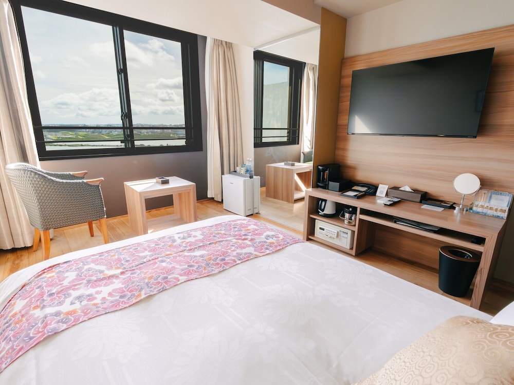 クラブフロア按司/ダブル 客室4 | 琉球温泉瀬長島ホテル