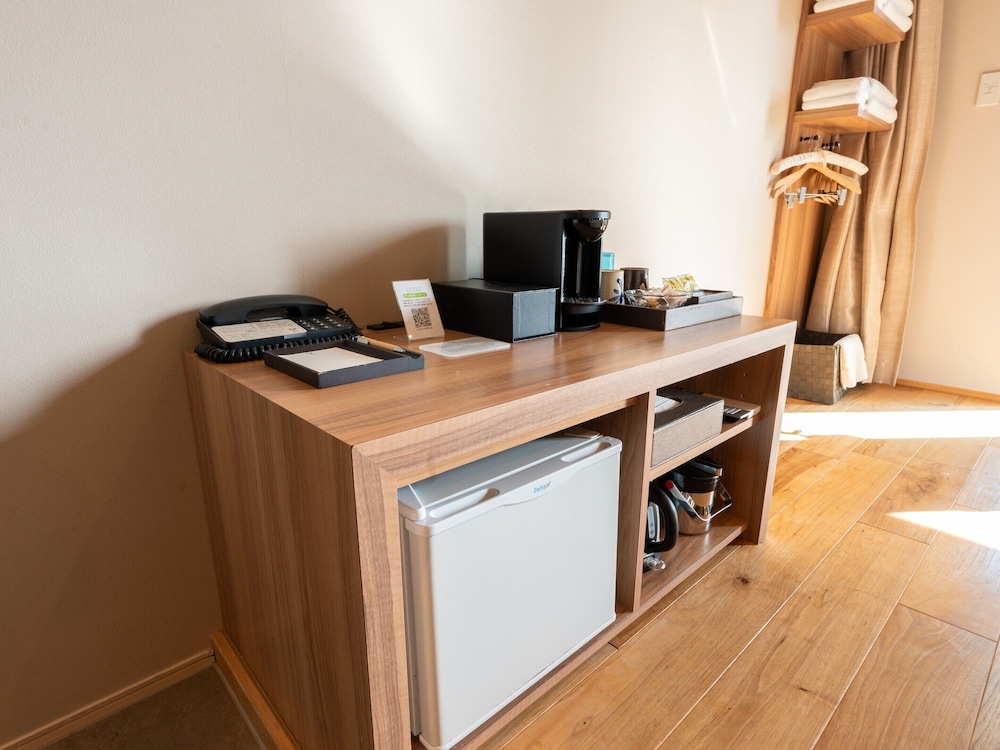 クラブフロア按司/ツイン/エアポートビュー 客室19 | 琉球温泉瀬長島ホテル