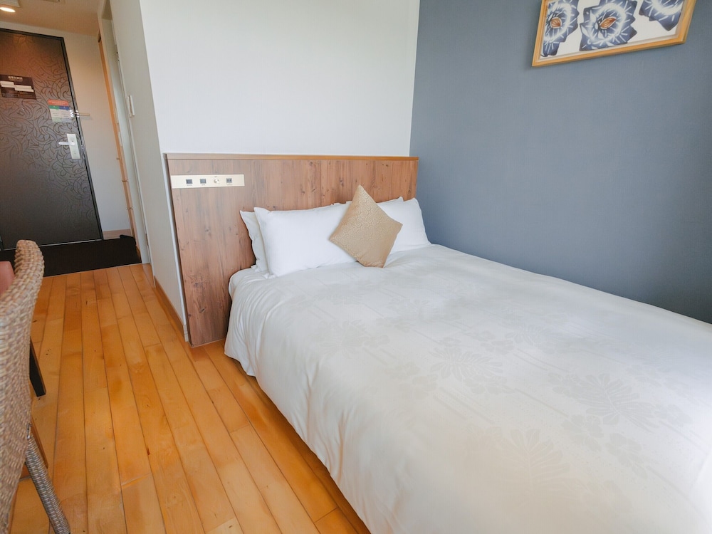 ダブル 客室2 | 琉球温泉瀬長島ホテル