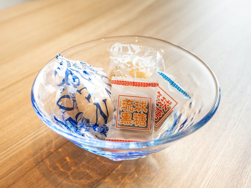 スタンダードツイン/エアポートビュー 客室10 | 琉球温泉瀬長島ホテル