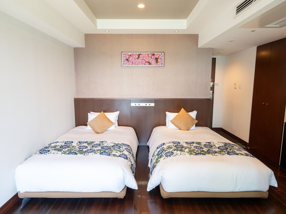 温泉露天風呂付/和洋室/オーシャンビュー 客室6 | 琉球温泉瀬長島ホテル