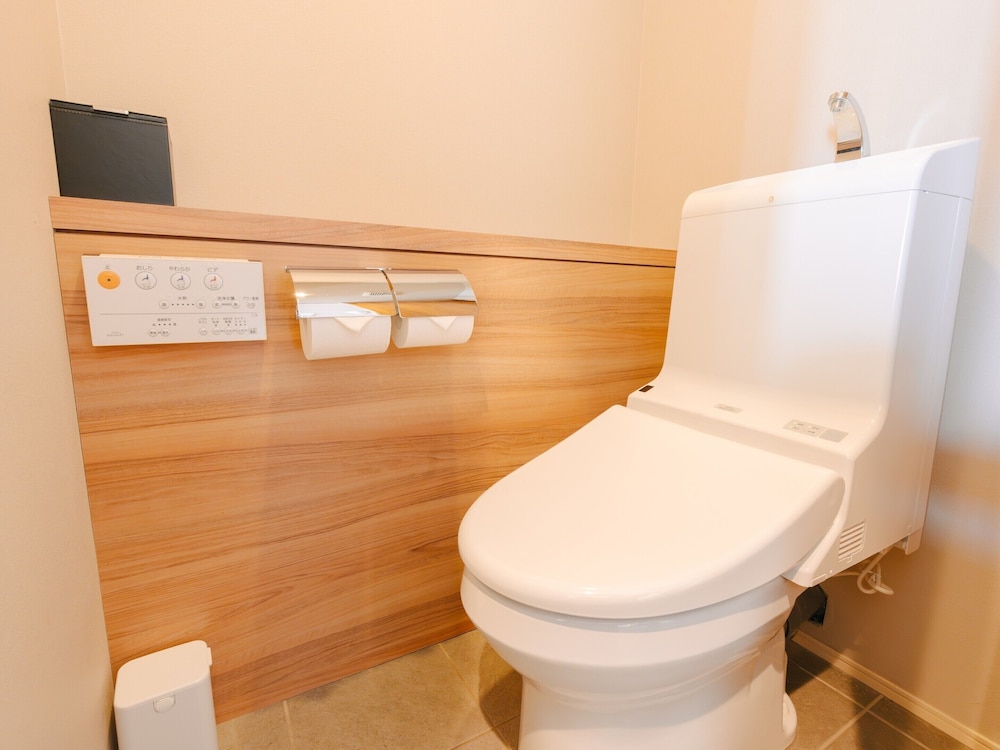 クラブフロア按司/ツイン/エアポートビュー 客室20 | 琉球温泉瀬長島ホテル