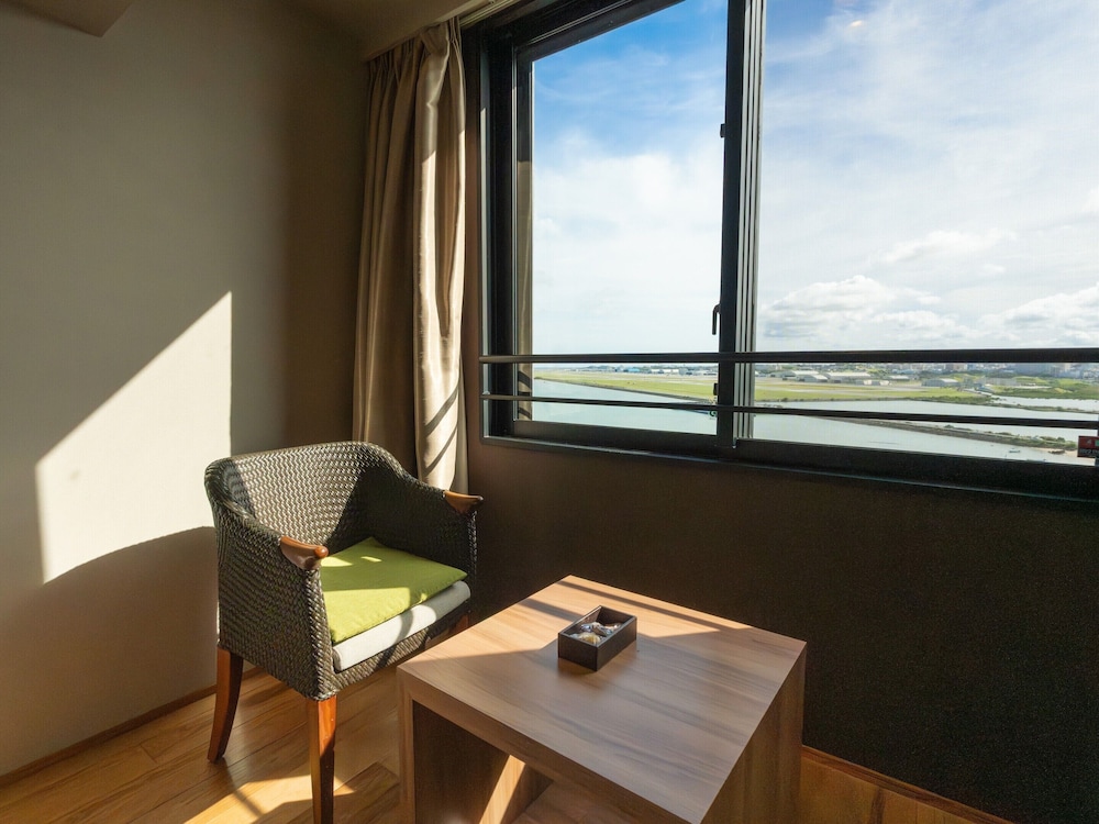 クラブフロア按司/ダブル 客室2 | 琉球温泉瀬長島ホテル