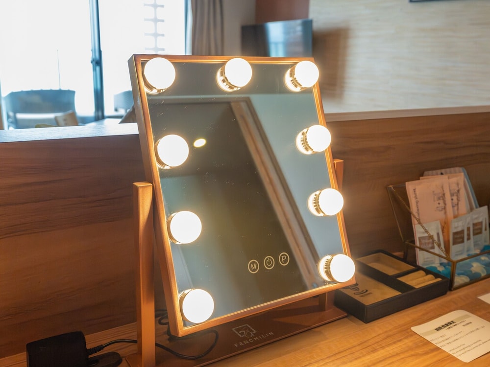 クラブフロア按司/ツイン/エアポートビュー 客室23 | 琉球温泉瀬長島ホテル